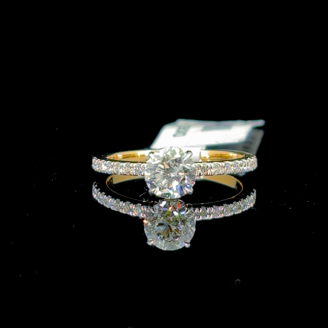1.44 Carat Round Lab Diamond Yellow Gold 2.53 Gram 14 Karat Engagement Ring - Size: 7