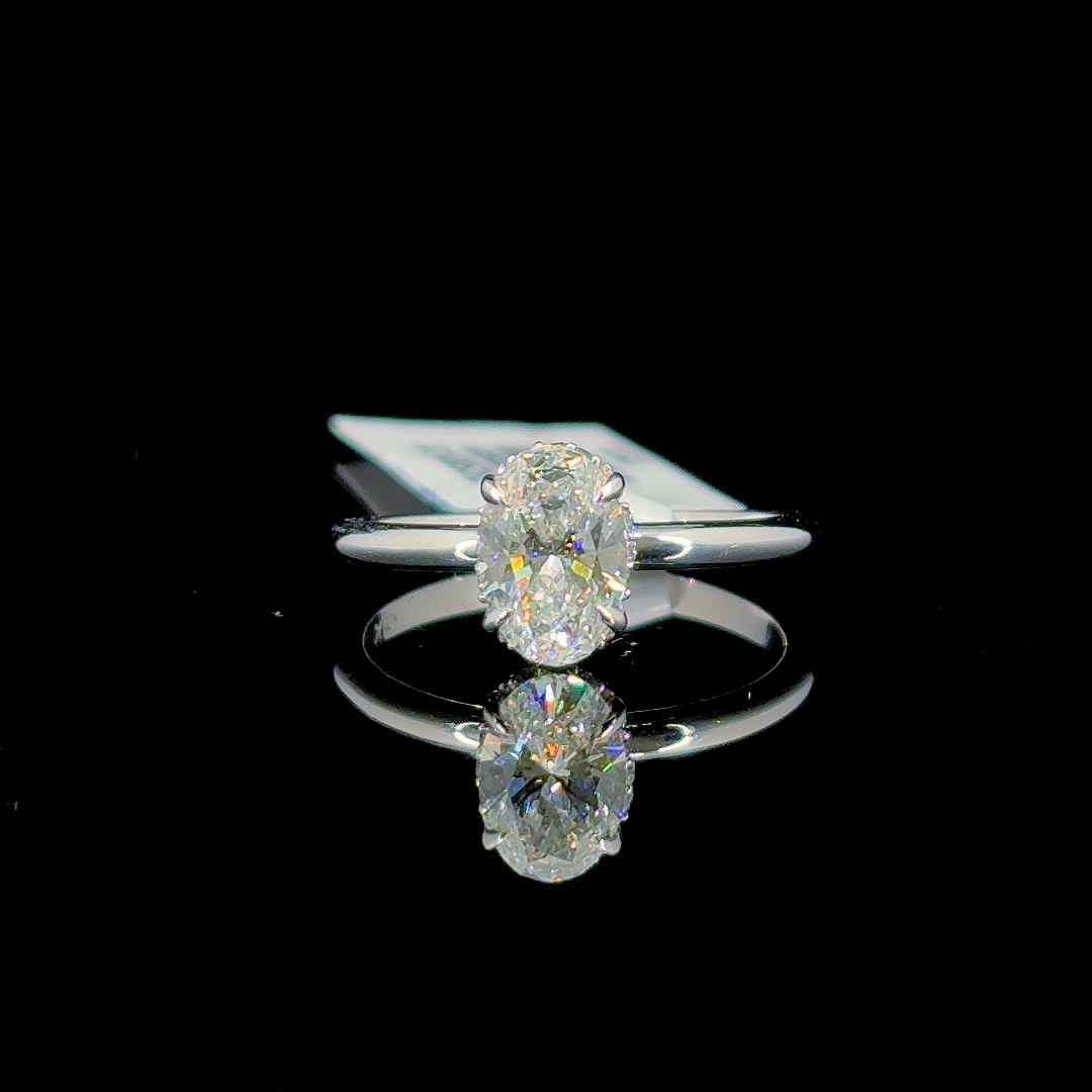 1.24 Carat Oval Lab Diamond White Gold 2.38 Gram 14 Karat Engagement Ring - Size: 6.75