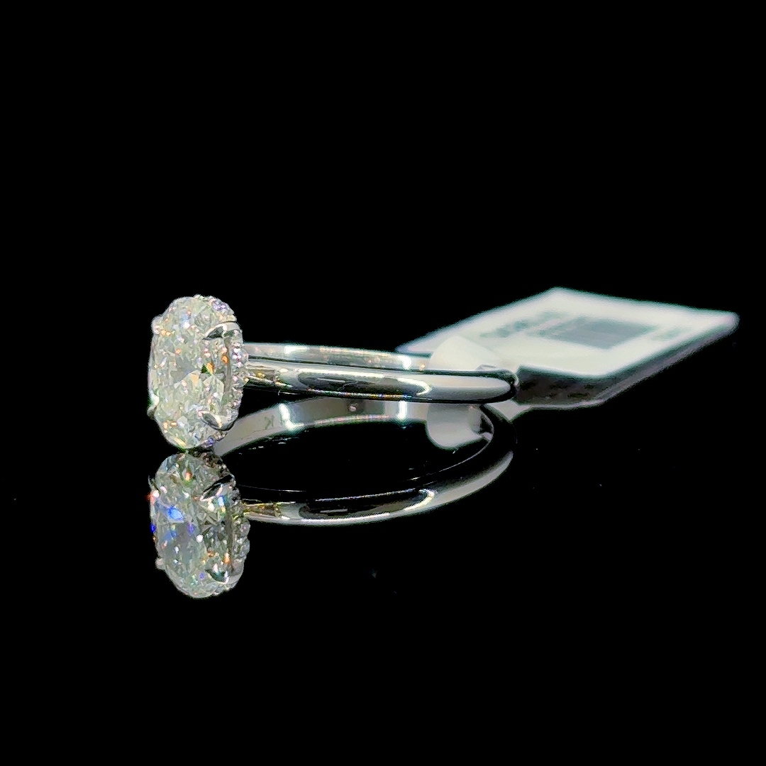 1.24 Carat Oval Lab Diamond White Gold 2.38 Gram 14 Karat Engagement Ring - Size: 6.75