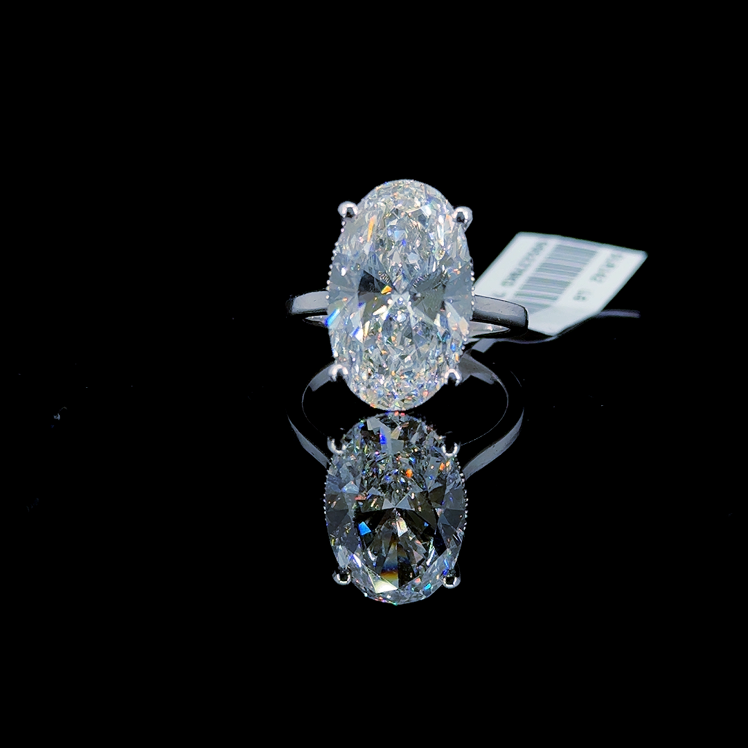 8.27 Carat Oval Lab Diamond White Gold 5.51 Gram 14K Engagement Ring - Size: 6.25