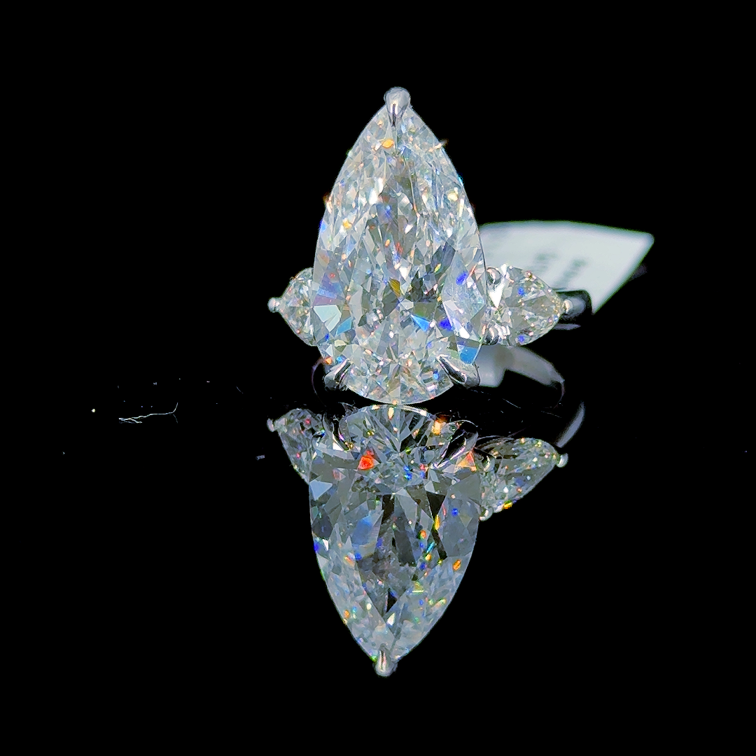 9.43 Carat Pear Lab Diamond White Gold 5.71 Gram 14K Engagement Ring - Size: 5.75