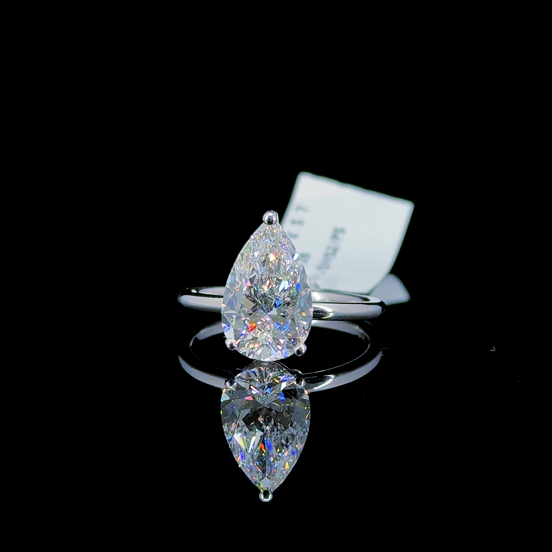 3.09 Carat Pear Lab Diamond White Gold 3.03 Gram 14K Engagement Ring - Size: 7
