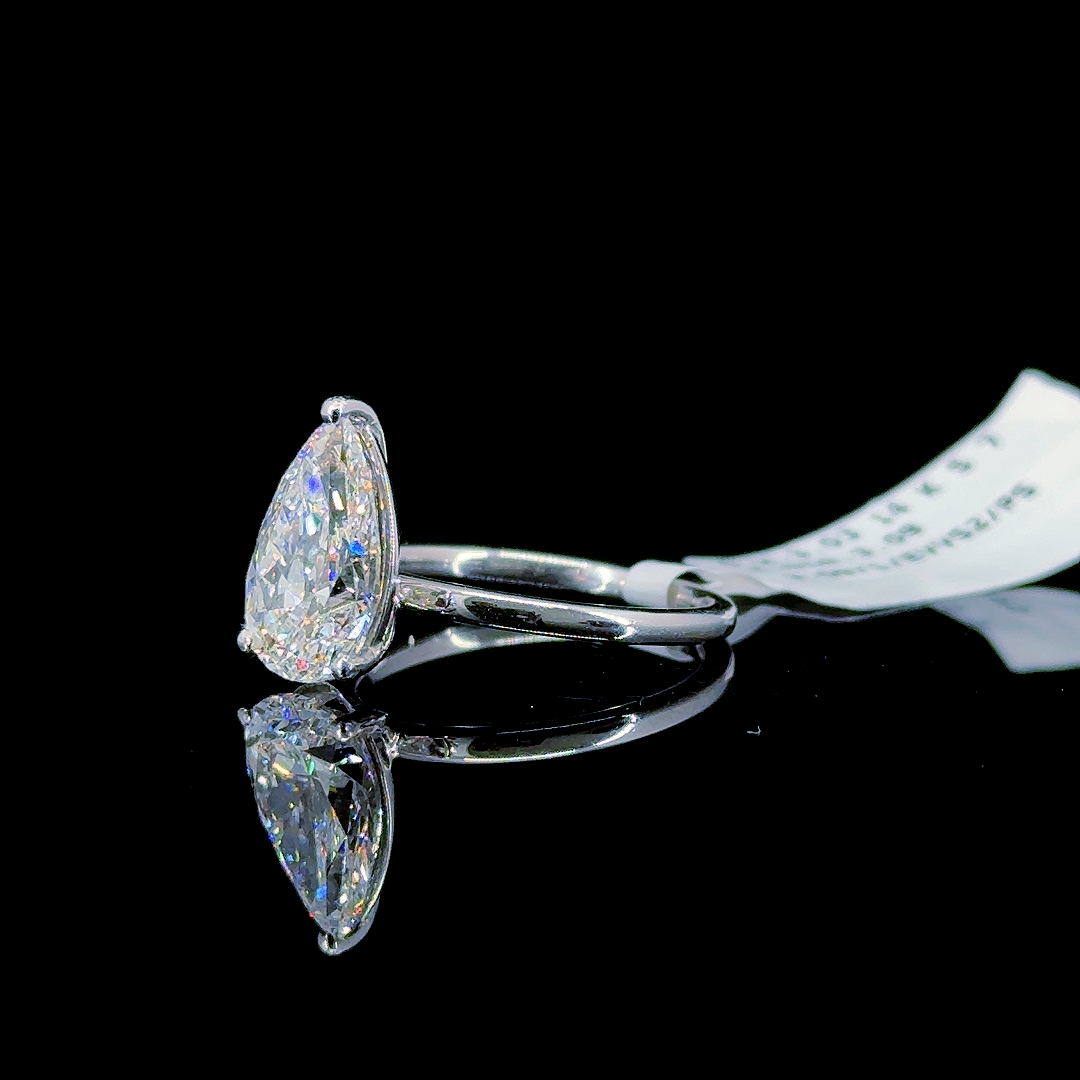 3.09 Carat Pear Lab Diamond White Gold 3.03 Gram 14K Engagement Ring - Size: 7