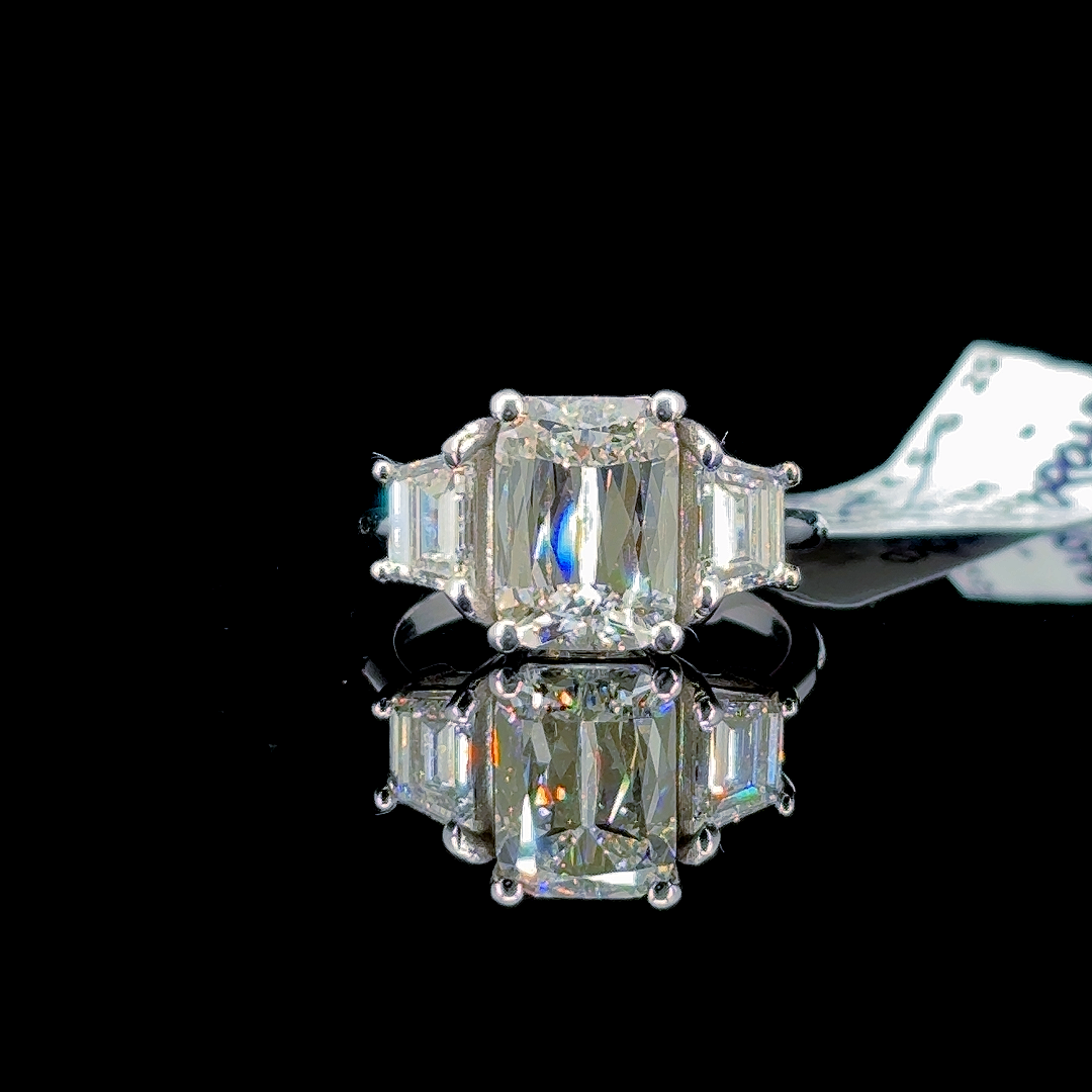 1.87 Carat Ashoka Lab Diamond White Gold 2.67 Gram 14 Karat Engagement Ring - Size: 6