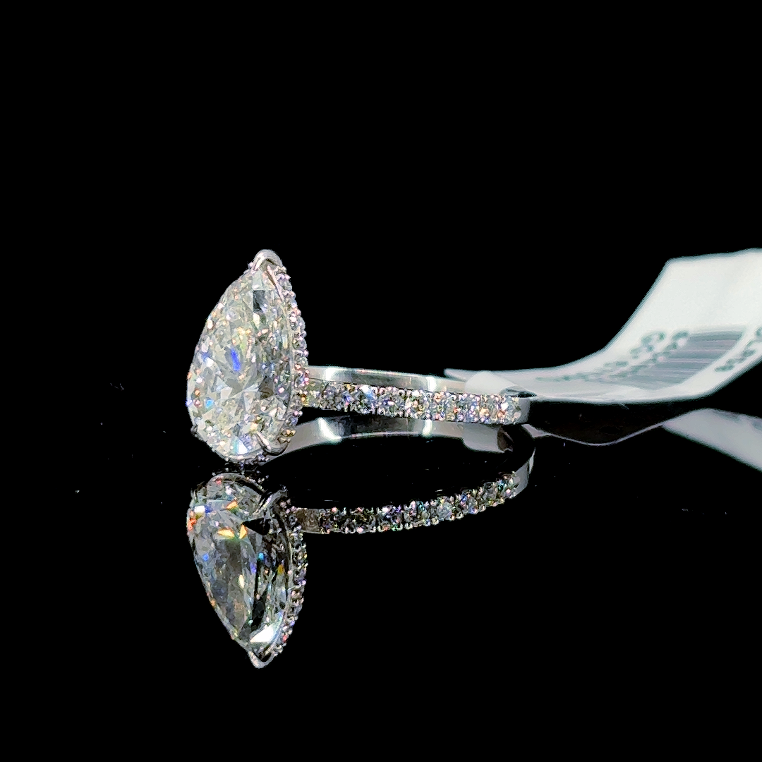 2.53 Carat Pear Lab Diamond White Gold 2.05 Gram 14 Karat Engagement Ring - Size: 5.25