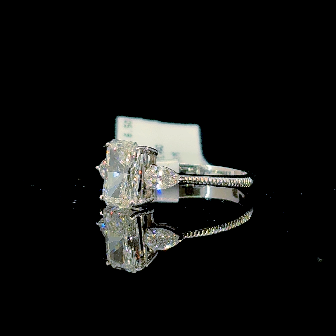 1.86 Carat Radiant Lab Diamond White Gold 2.90 Gram 14 Karat Engagement Ring - Size: 6.5