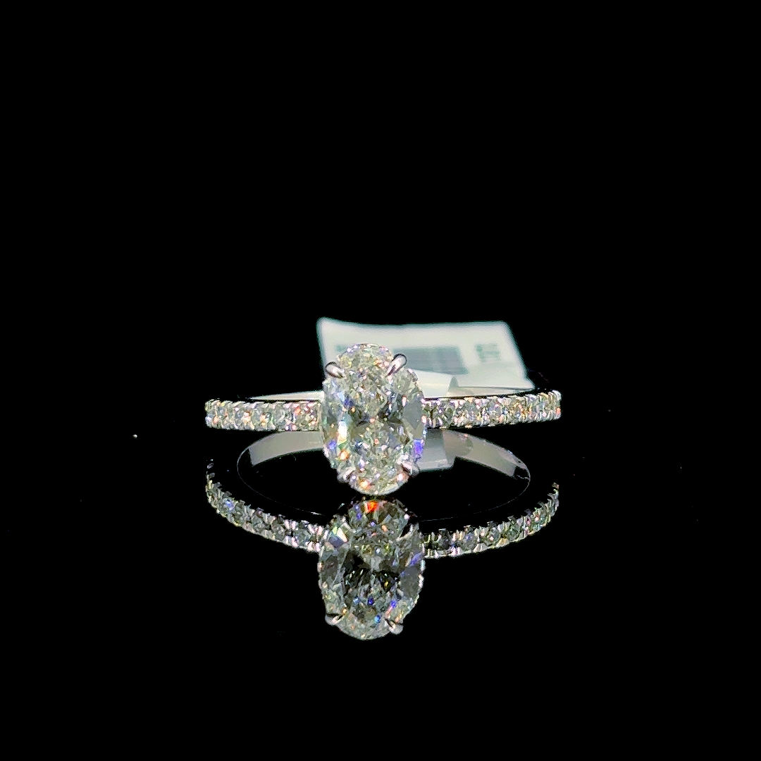 1.32 Carat Oval Lab Diamond White Gold 2.48 Gram 14 Karat Engagement Ring - Size: 6.75