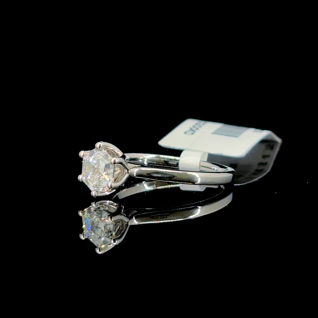0.84 Carat Hexagon Lab Diamond White Gold 3.05 Gram 14 Karat Engagement Ring - Size: 4.75