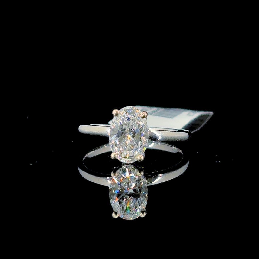 1.60 Carat Oval Lab Diamond White Gold 2.74 Gram 14 Karat Engagement Ring - Size: 7