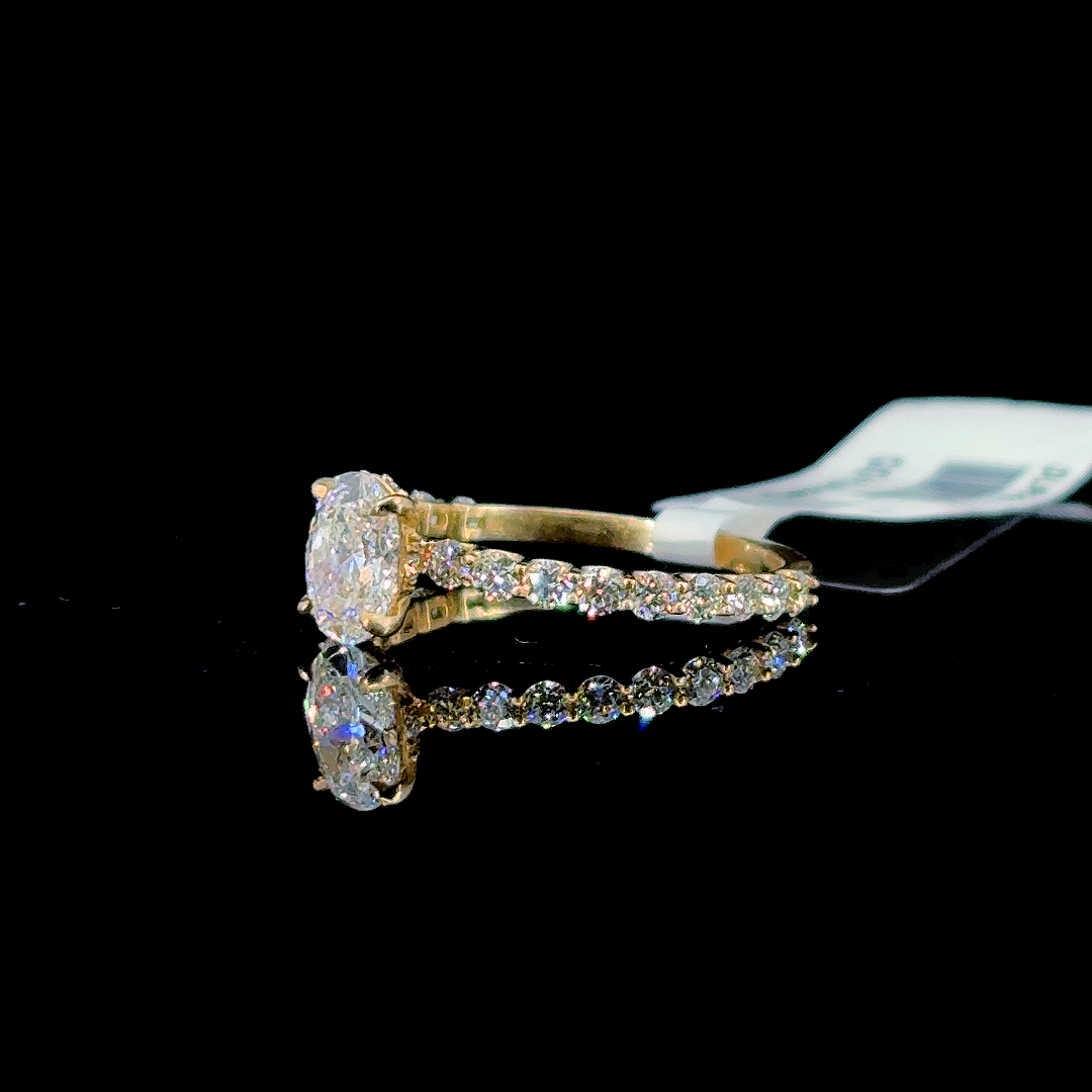 1.40 Carat Oval Lab Diamond Yellow Gold 1.70 Gram 14 Karat Engagement Ring - Size: 7