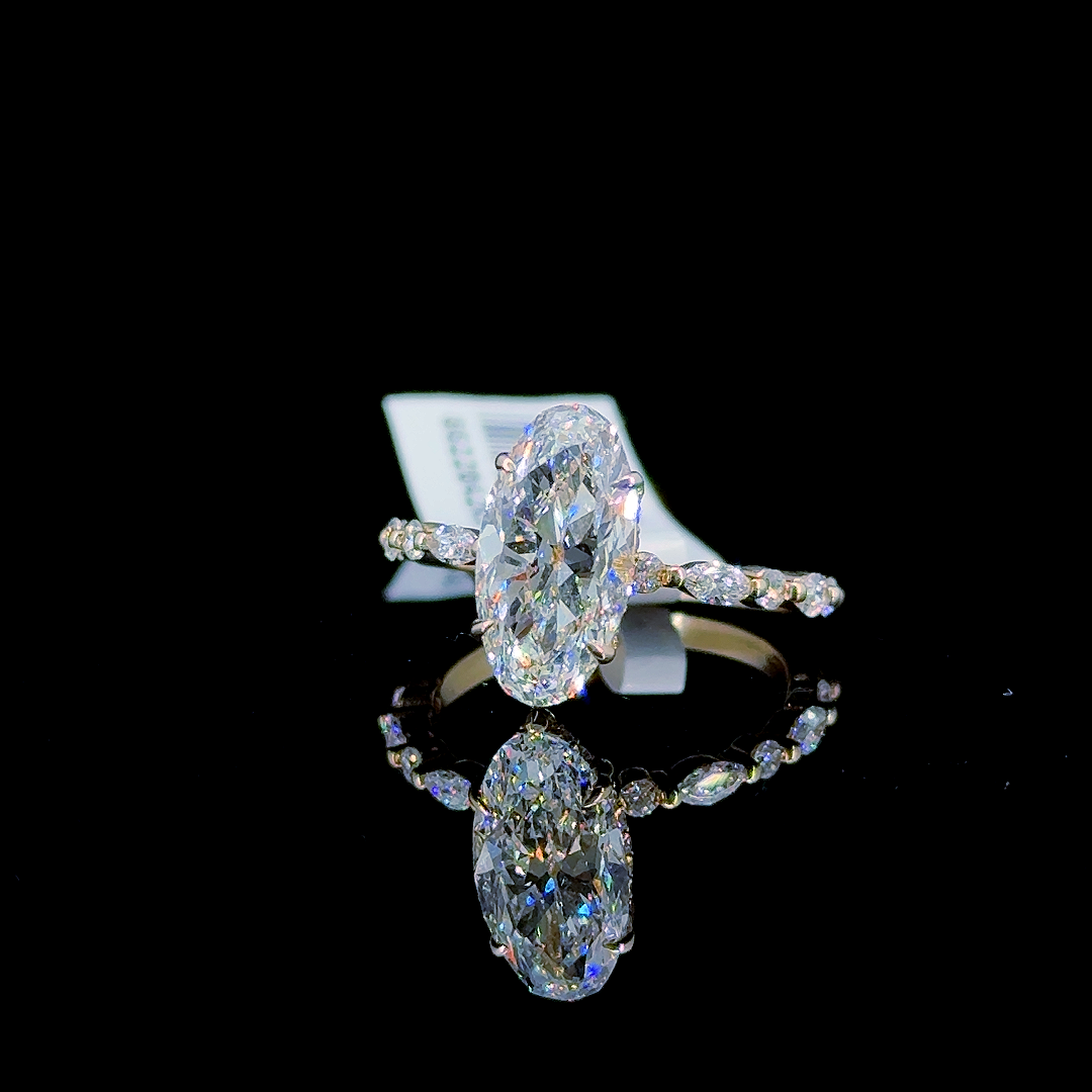 2.93 Carat Moval Lab Diamond Yellow Gold 3.36 Gram 14K Engagement Ring - Size: 8