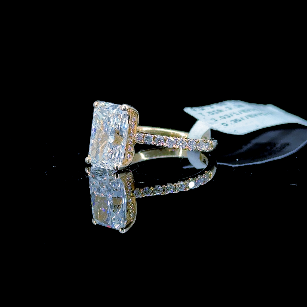 3.38 Carat Radiant Lab Diamond Yellow Gold 3.08 Gram 14K Engagement Ring - Size: 4.5