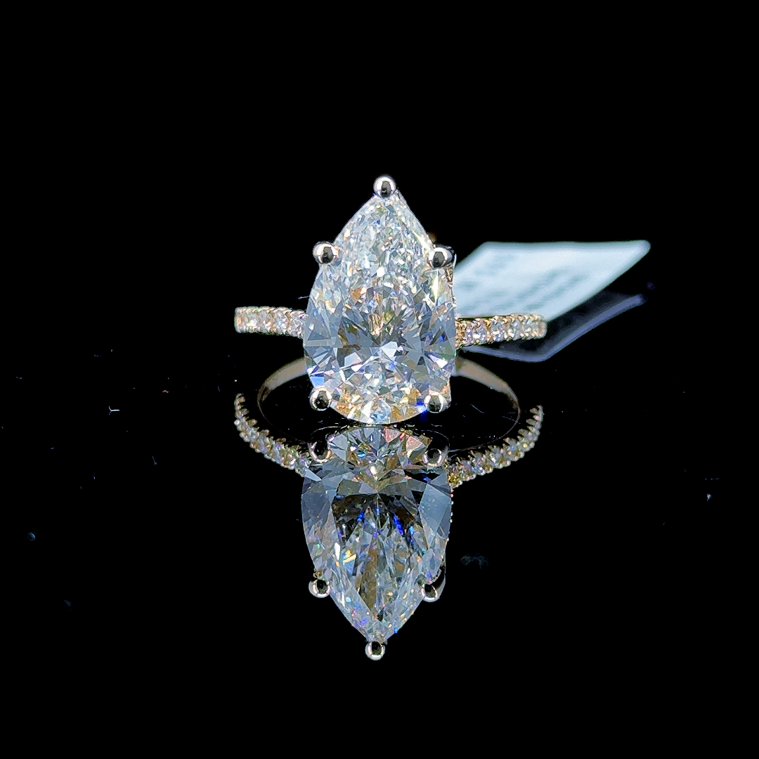 5.33 Carat Pear Lab Diamond Yellow Gold 4.33 Gram 14K Engagement Ring - Size: 6.5