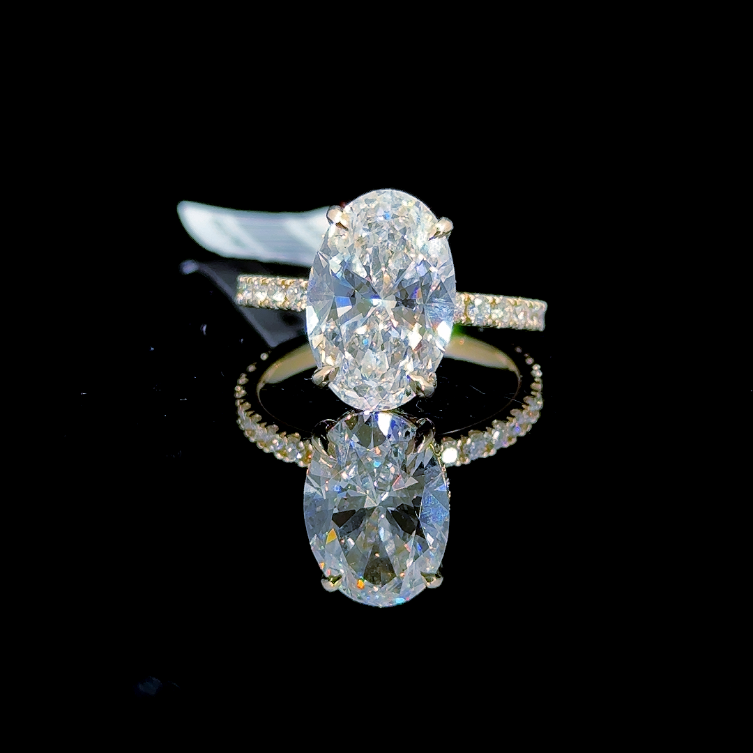 5.01 Carat Oval Lab Diamond Yellow Gold 3.85 Gram 14K Engagement Ring - Size: 7